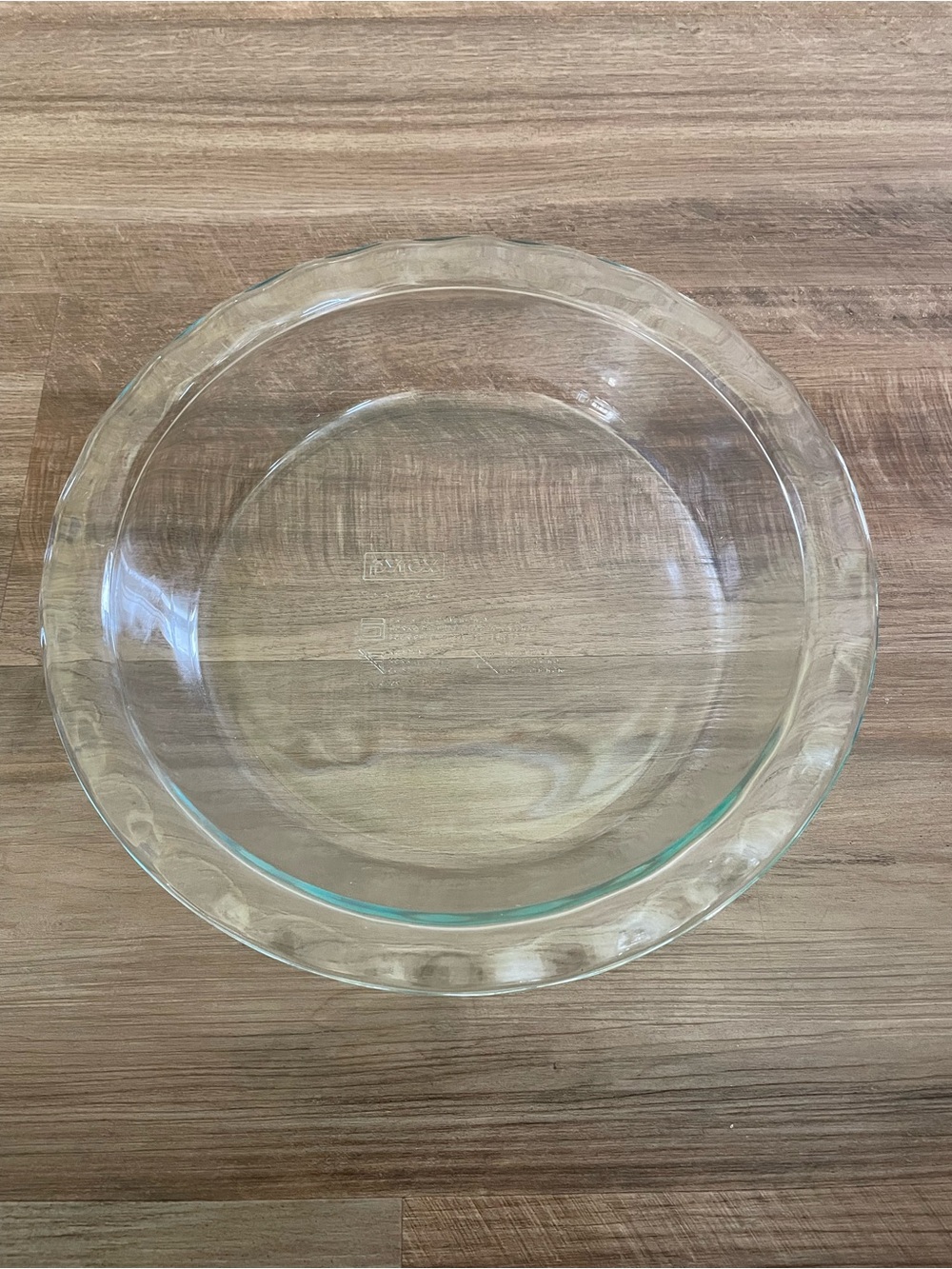 NWOT Pyrex Clear Fluted Rim Glass Pie Plate 9.5 in x 1.6 in